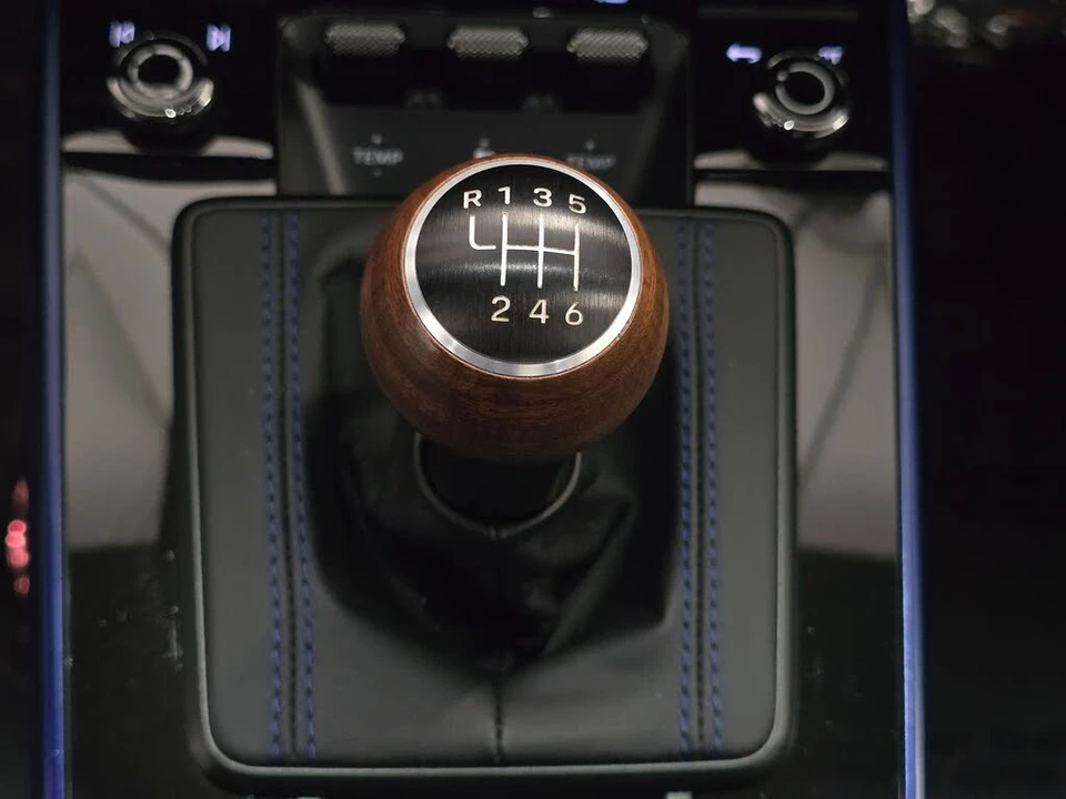 2025 Porsche 992 Carrera T - Image 17 of 31
