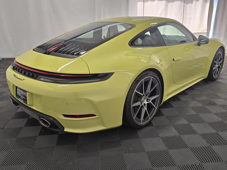 2025 Porsche 992 Carrera T - Image 7 of 31