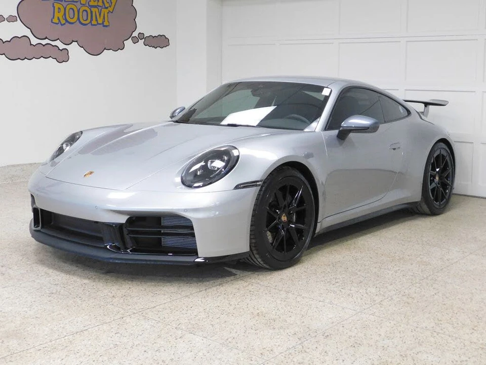 2025 Porsche 992 Carrera T - Image 18 of 31