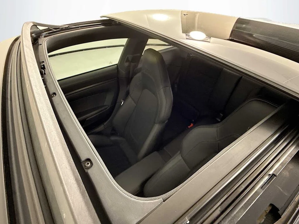 2025 Porsche 992 Carrera T - Image 22 of 31
