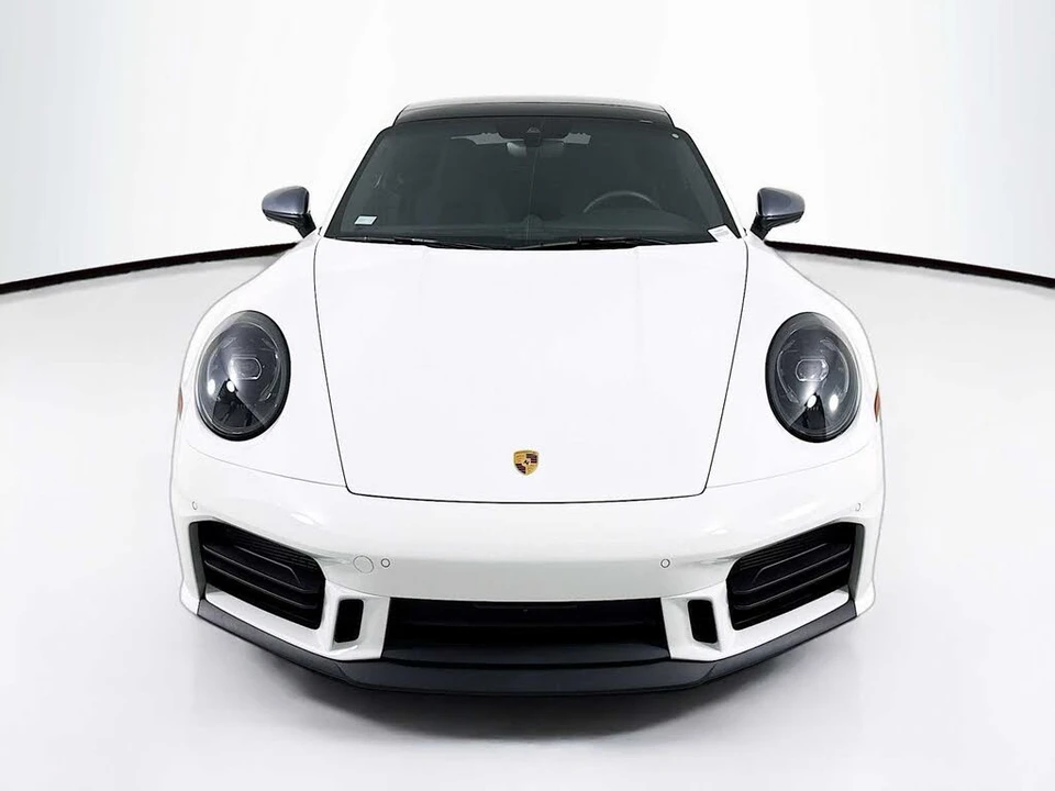 2025 Porsche 992 Carrera T - Image 6 of 31