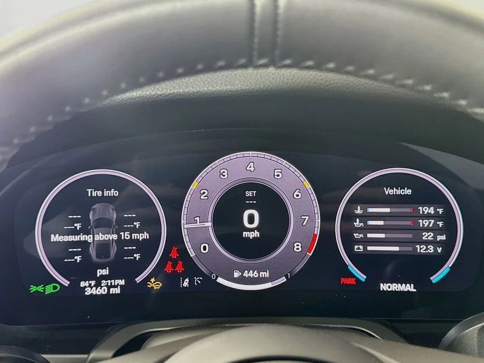 2025 Porsche 992 Carrera T - Image 16 of 29