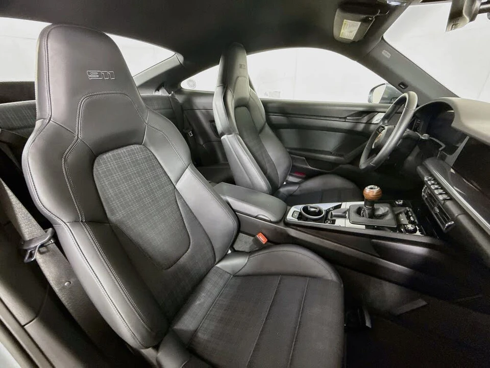 2025 Porsche 992 Carrera T - Image 25 of 29