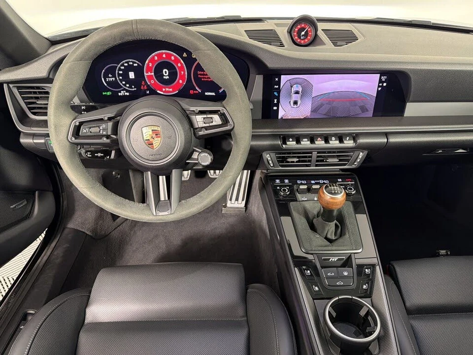 2025 Porsche 992 Carrera T - Image 29 of 30