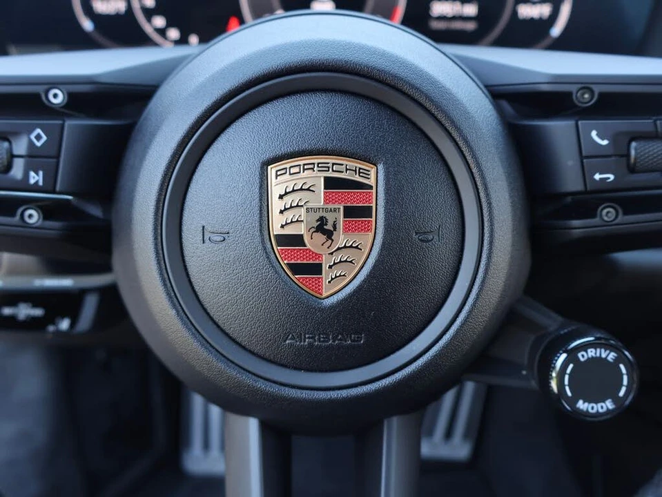 2025 Porsche 992 Carrera T - Image 20 of 31