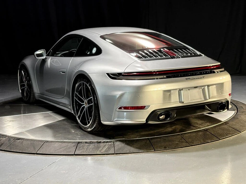 2025 Porsche 992 Carrera T - Image 8 of 21