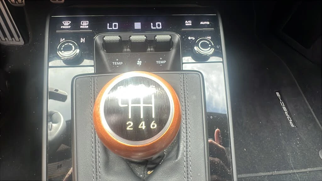 2025 Porsche 992 Carrera T - Image 25 of 31
