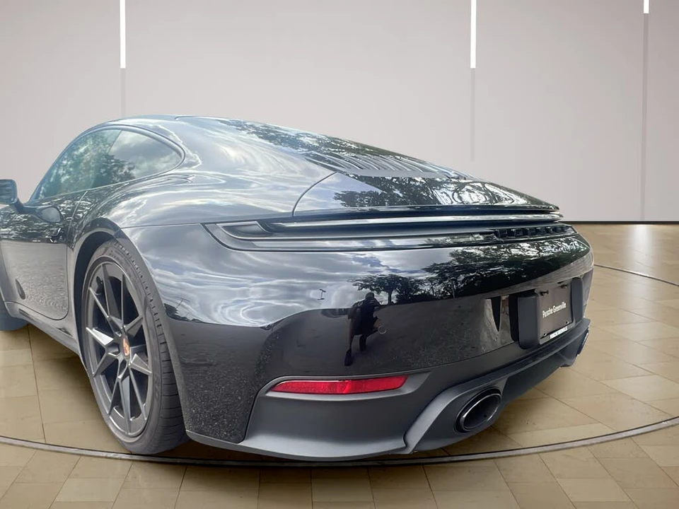 2025 Porsche 992 Carrera T - Image 6 of 31