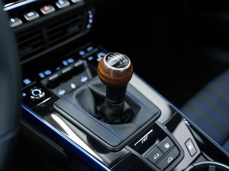 2025 Porsche 992 Carrera T - Image 13 of 20