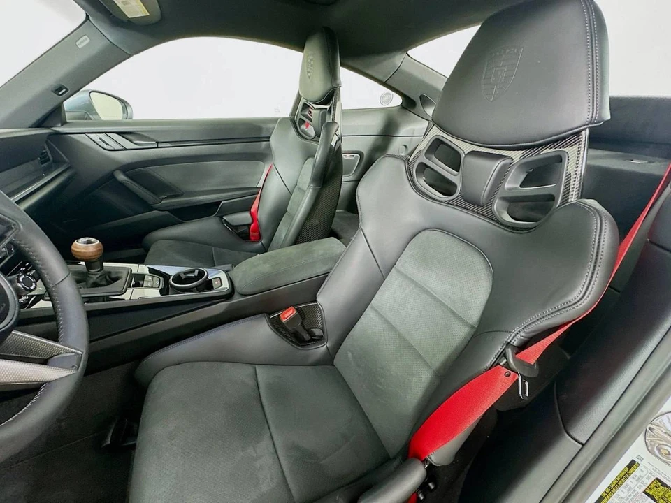 2025 Porsche 992 Carrera T - Image 5 of 5