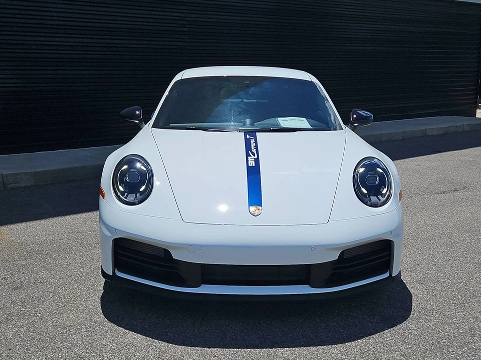 2025 Porsche 992 Carrera T - Image 2 of 5