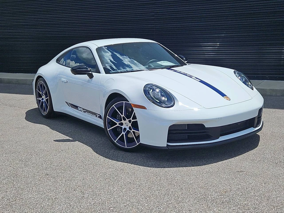 2025 Porsche 992 Carrera T - Image 3 of 5