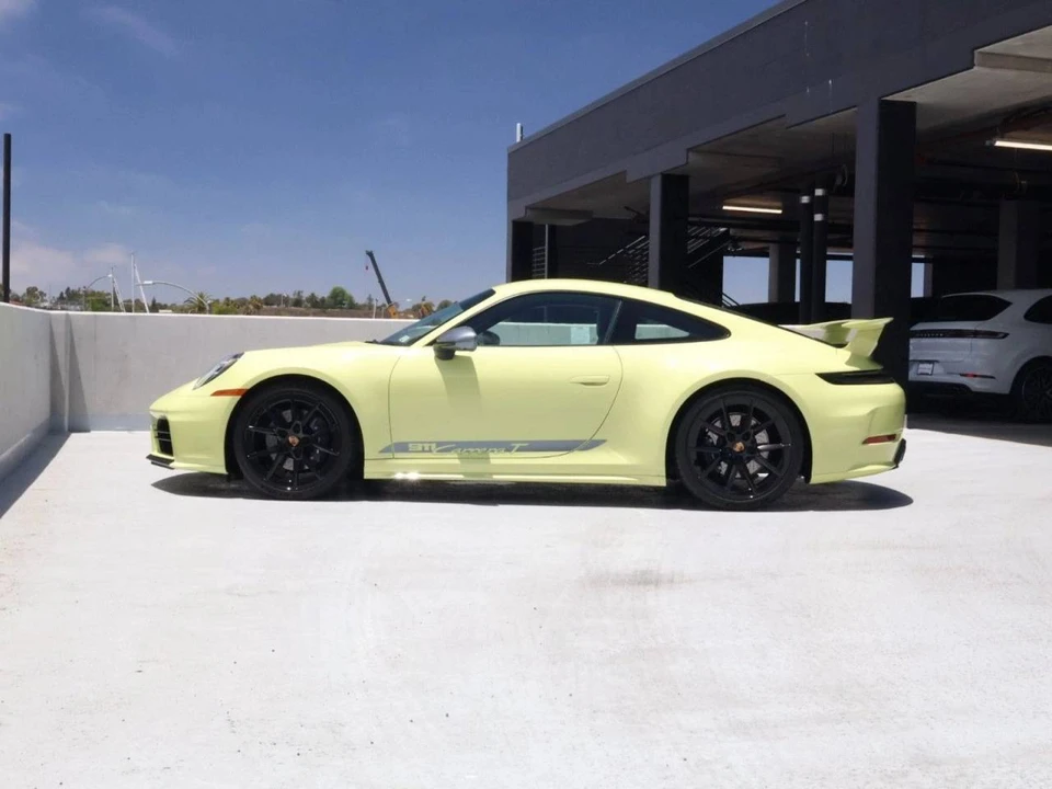 2025 Porsche 992 Carrera T - Image 2 of 5