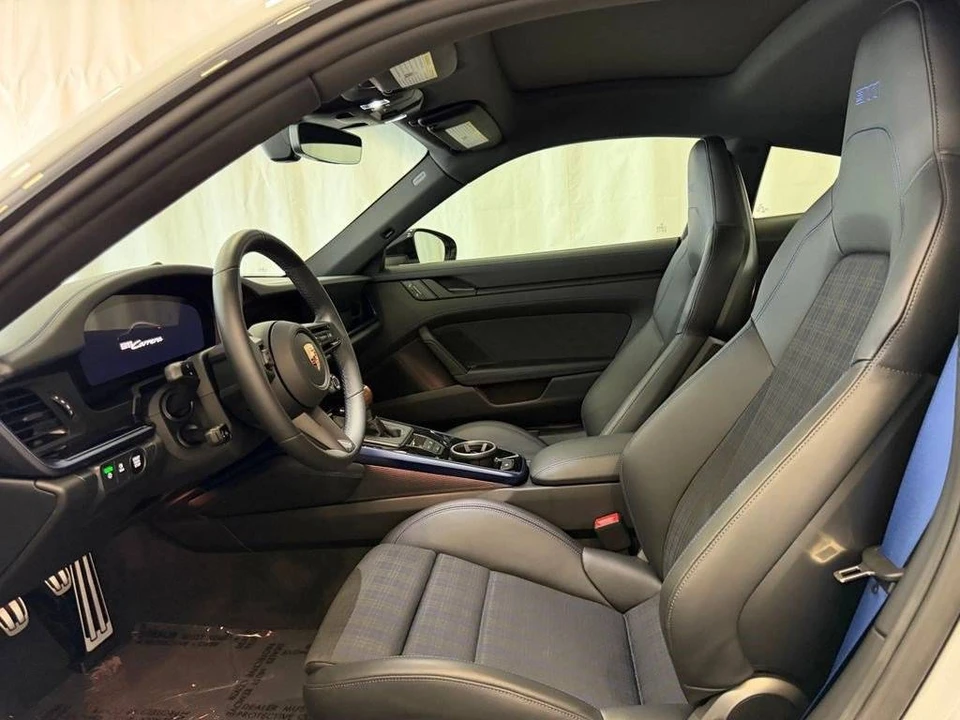 2025 Porsche 992 Carrera T - Image 5 of 5