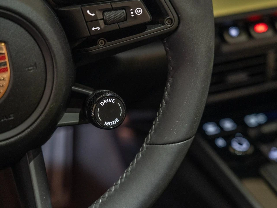 2025 Porsche 992 Carrera T - Image 25 of 29
