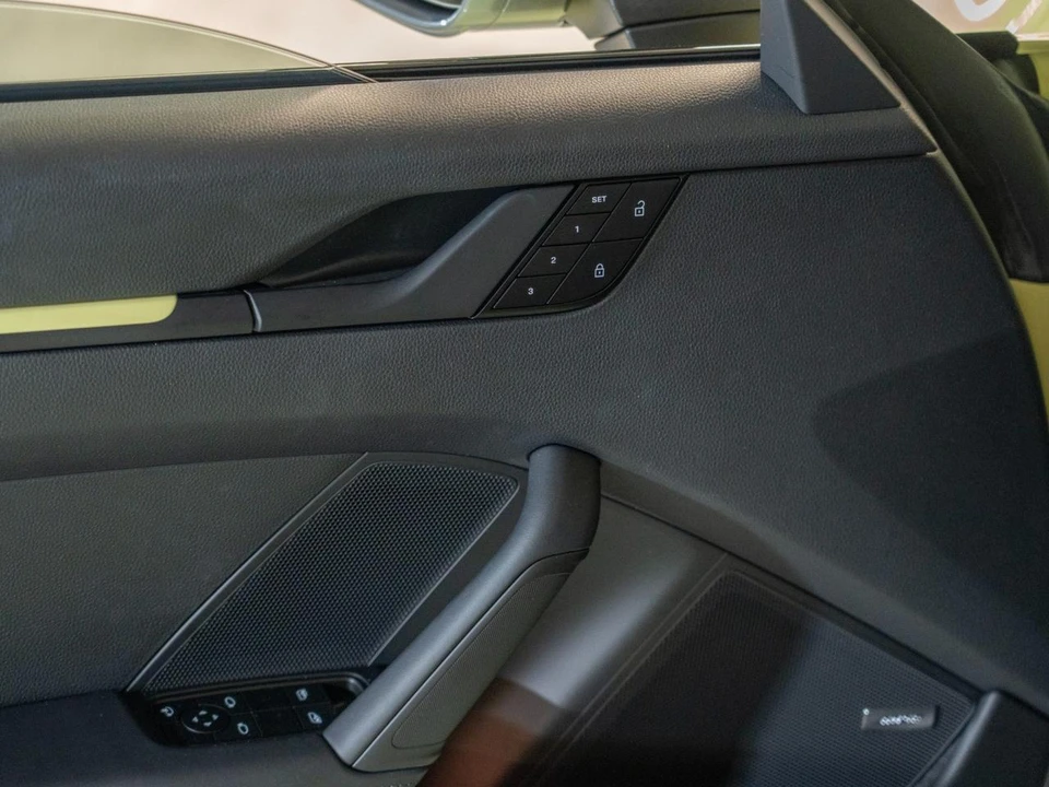 2025 Porsche 992 Carrera T - Image 19 of 29