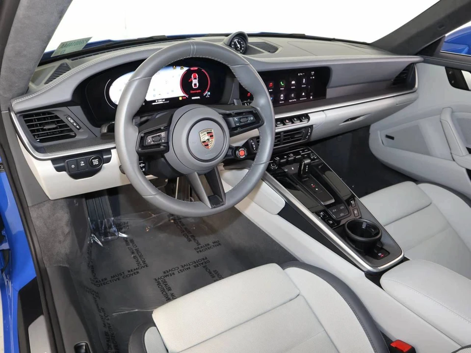 2025 Porsche 992 Carrera - Image 4 of 4
