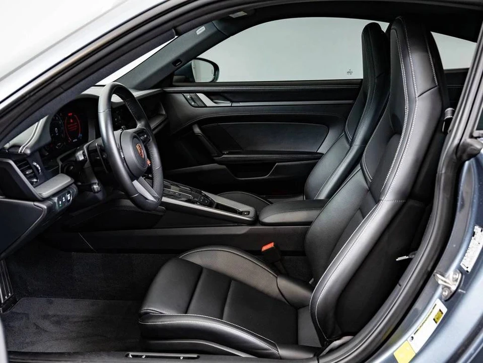 2025 Porsche 992 Carrera - Image 5 of 5