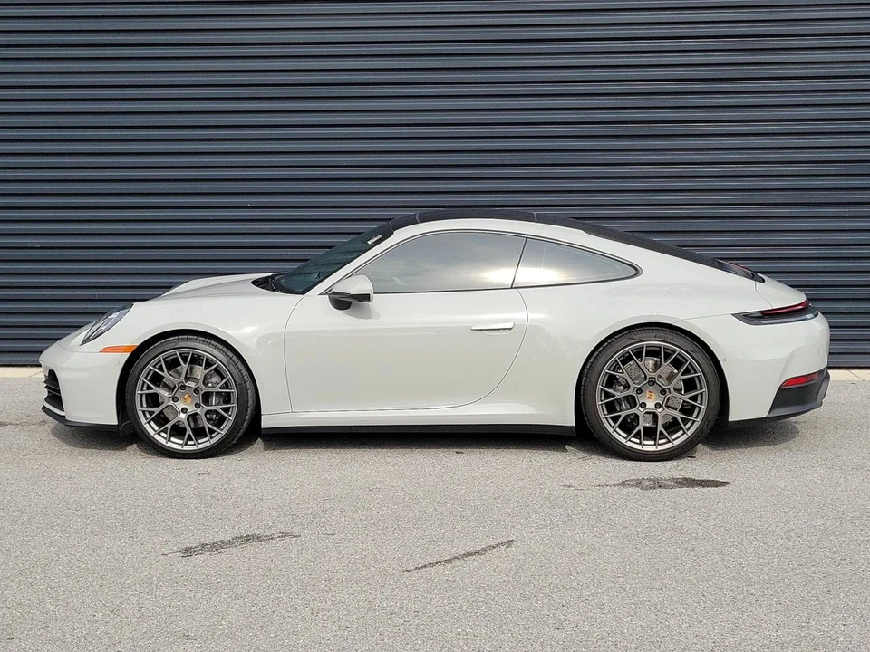 2025 Porsche 992 Carrera - Image 2 of 4