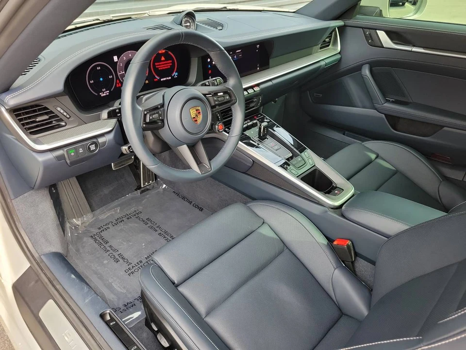 2025 Porsche 992 Carrera - Image 4 of 4