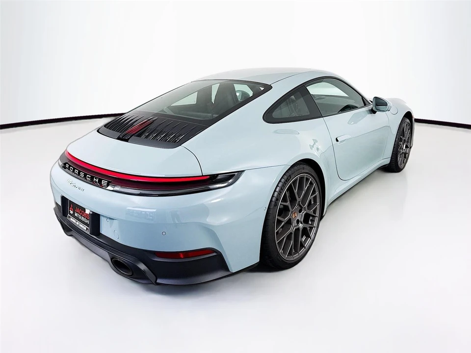 2025 Porsche 992 Carrera - Image 7 of 21