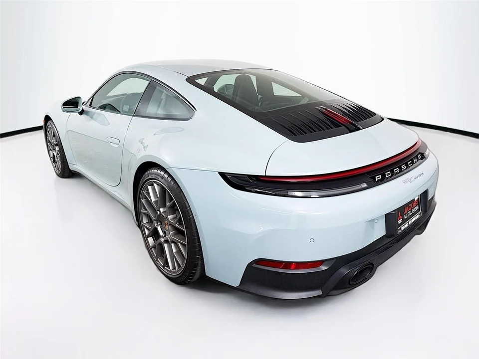 2025 Porsche 992 Carrera - Image 5 of 21