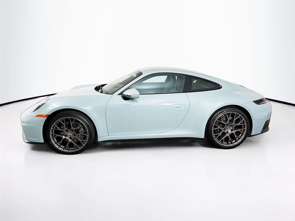 2025 Porsche 992 Carrera - Image 4 of 21
