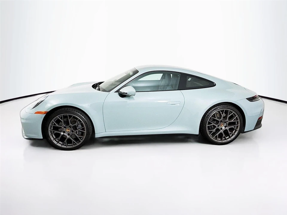 2025 Porsche 992 Carrera - Image 4 of 21