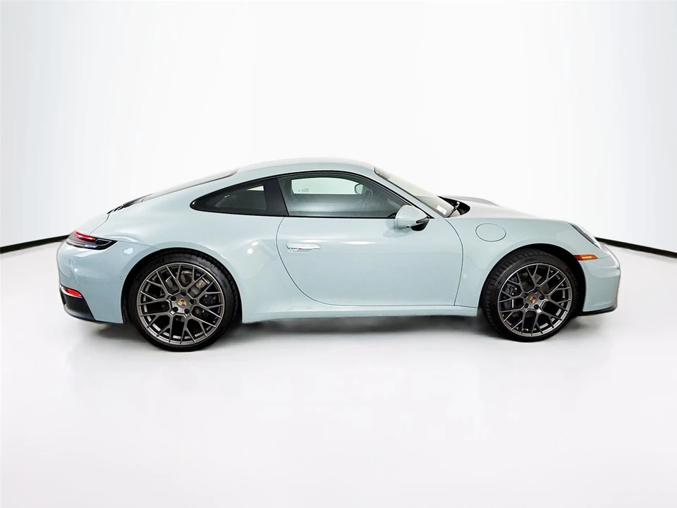 2025 Porsche 992 Carrera - Image 8 of 21