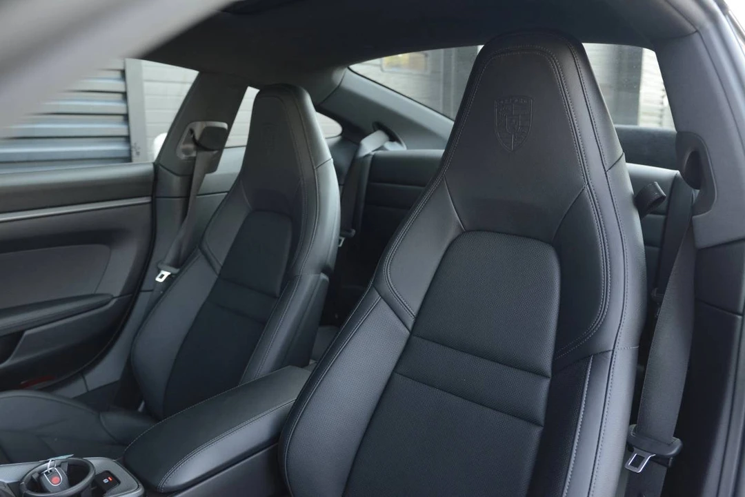 2025 Porsche 992 Carrera - Image 5 of 5