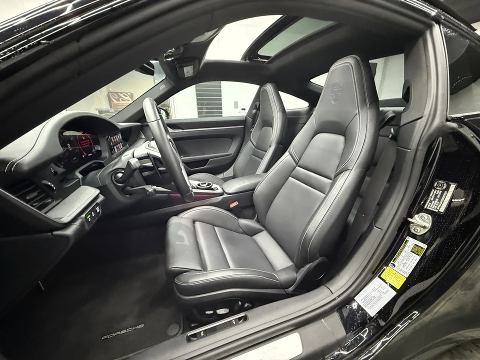 2025 Porsche 992 Carrera - Image 14 of 21