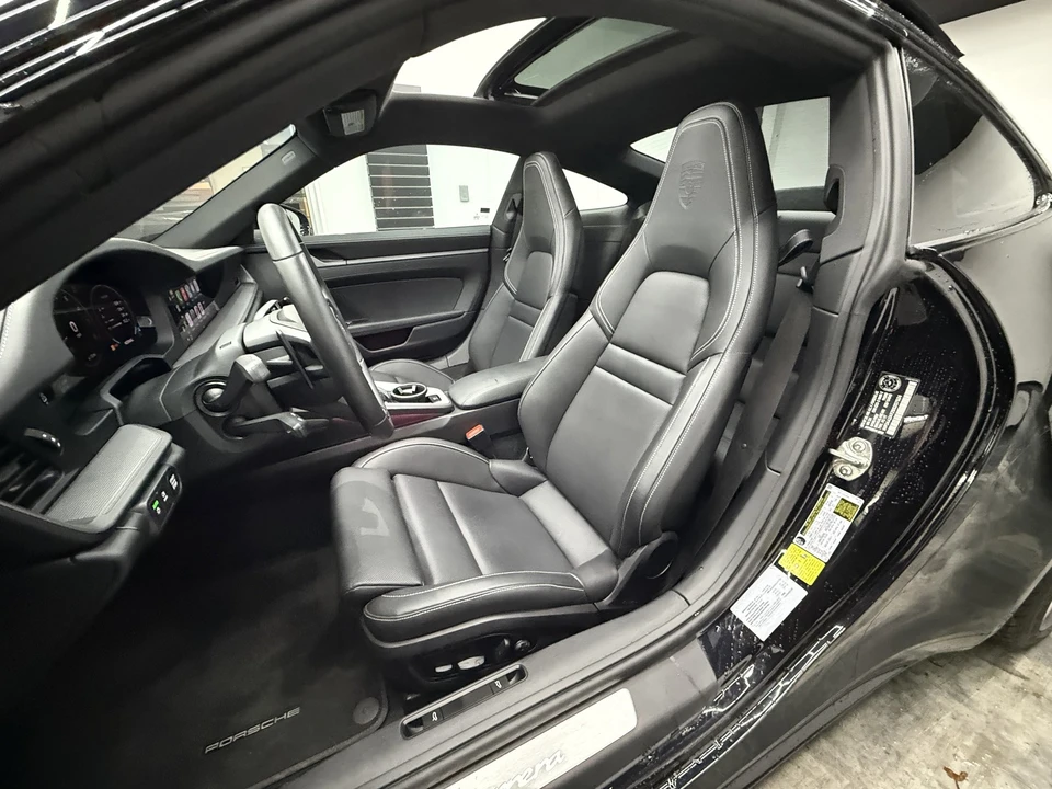 2025 Porsche 992 Carrera - Image 17 of 21