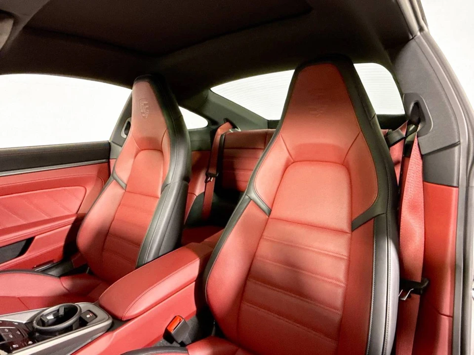 2025 Porsche 992 Carrera - Image 5 of 5