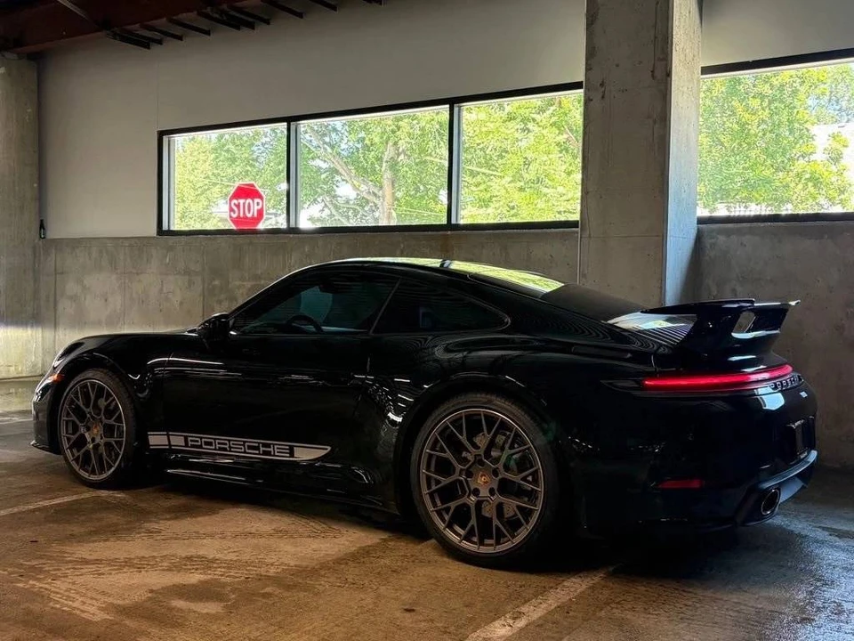 2025 Porsche 992 Carrera - Image 3 of 5