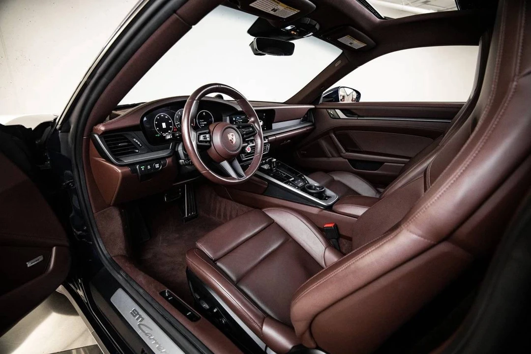 2025 Porsche 992 Carrera - Image 4 of 4