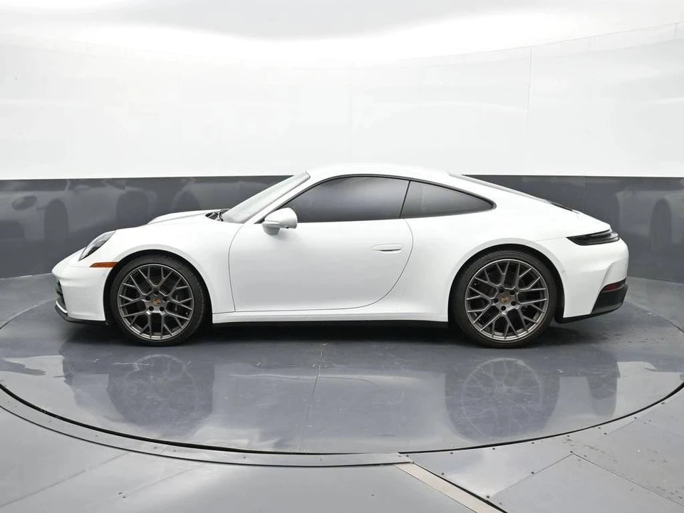 2025 Porsche 992 Carrera - Image 2 of 4