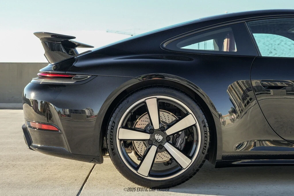 2025 Porsche 992 Carrera - Image 10 of 12