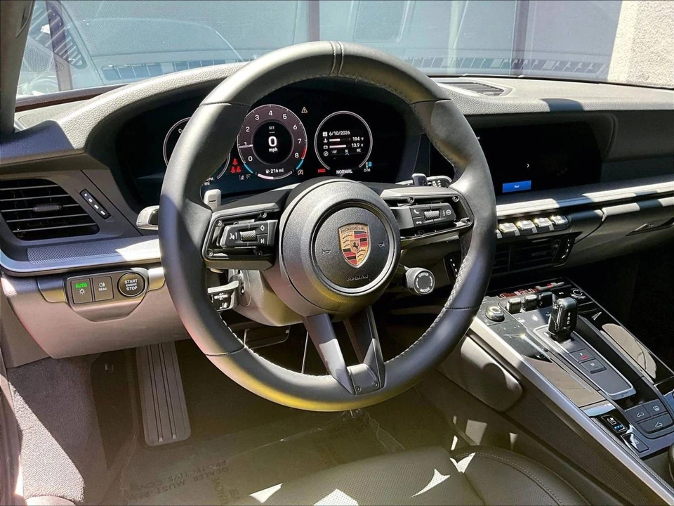 2025 Porsche 992 Carrera - Image 4 of 5