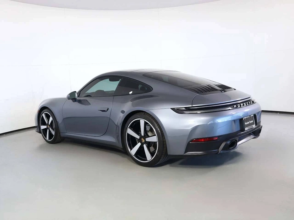 2025 Porsche 992 Carrera - Image 3 of 5