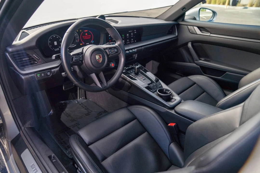 2025 Porsche 992 Carrera - Image 4 of 4