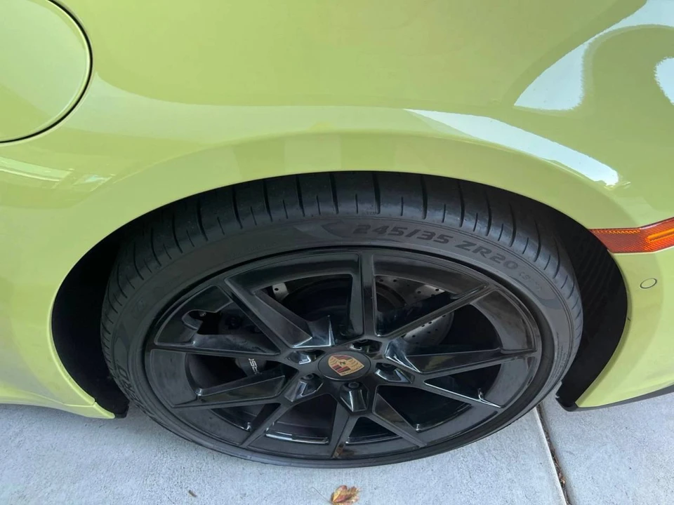 2025 Porsche 992 Carrera - Image 3 of 4