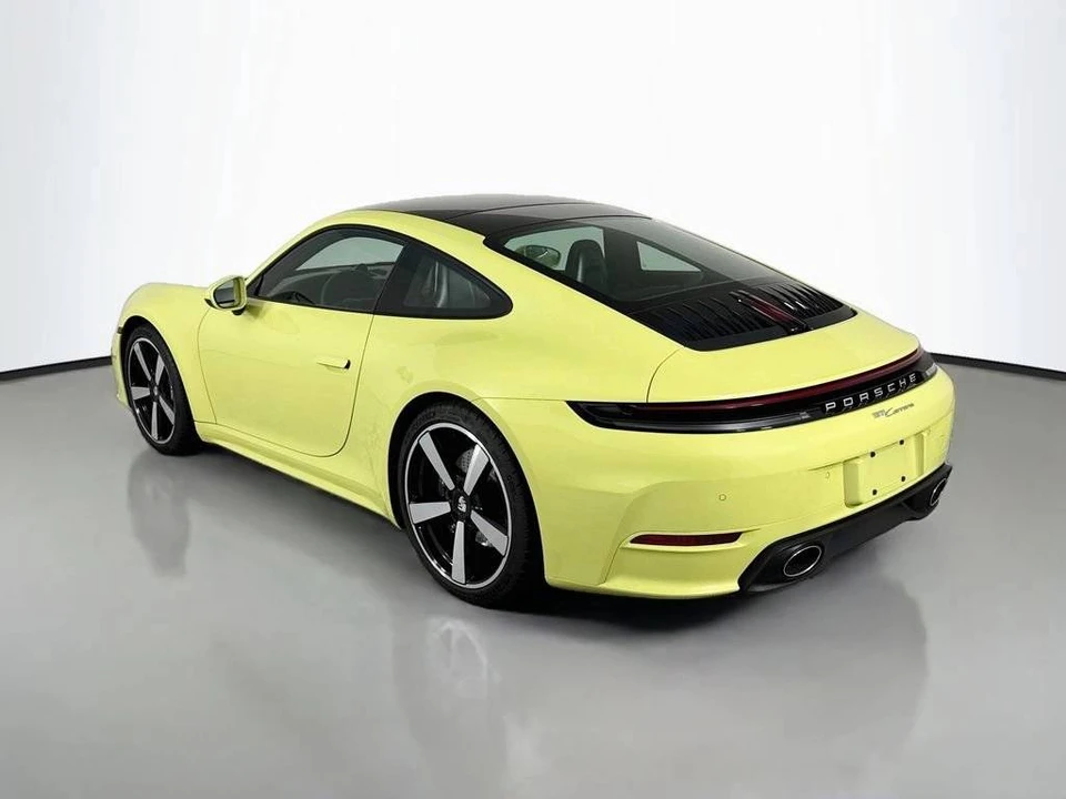 2025 Porsche 992 Carrera - Image 3 of 4