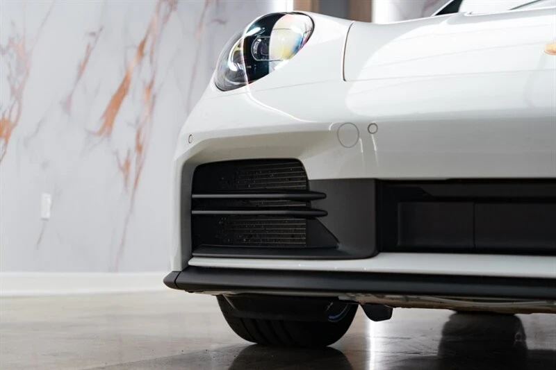 2025 Porsche 992 Carrera - Image 15 of 21
