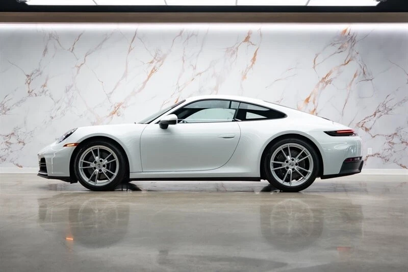2025 Porsche 992 Carrera - Image 6 of 21