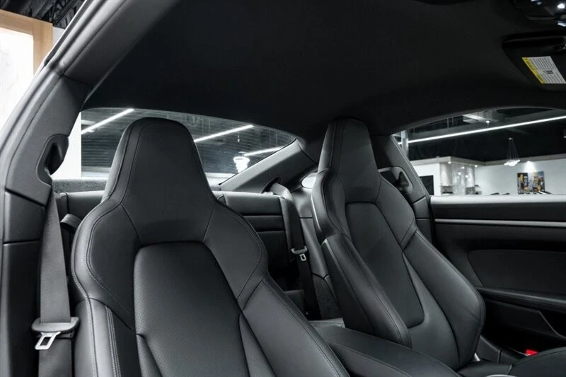2025 Porsche 992 Carrera - Image 12 of 21