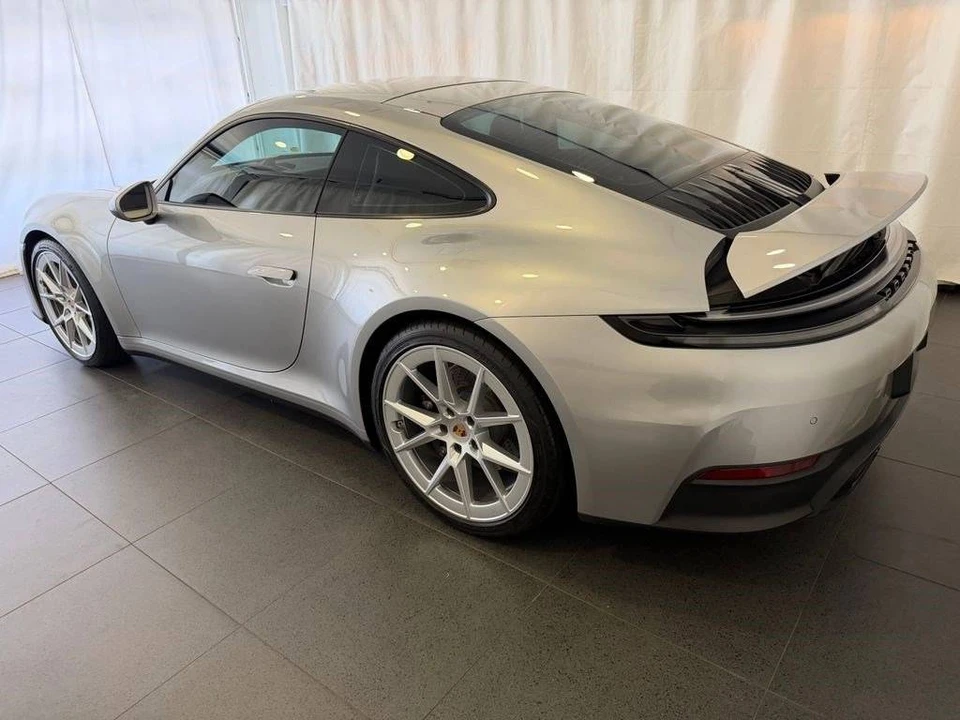 2025 Porsche 992 Carrera - Image 3 of 5