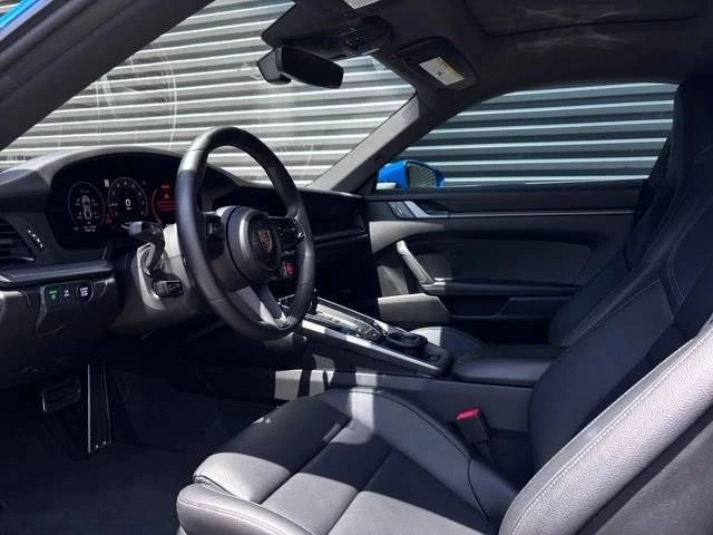 2025 Porsche 992 Carrera - Image 4 of 4