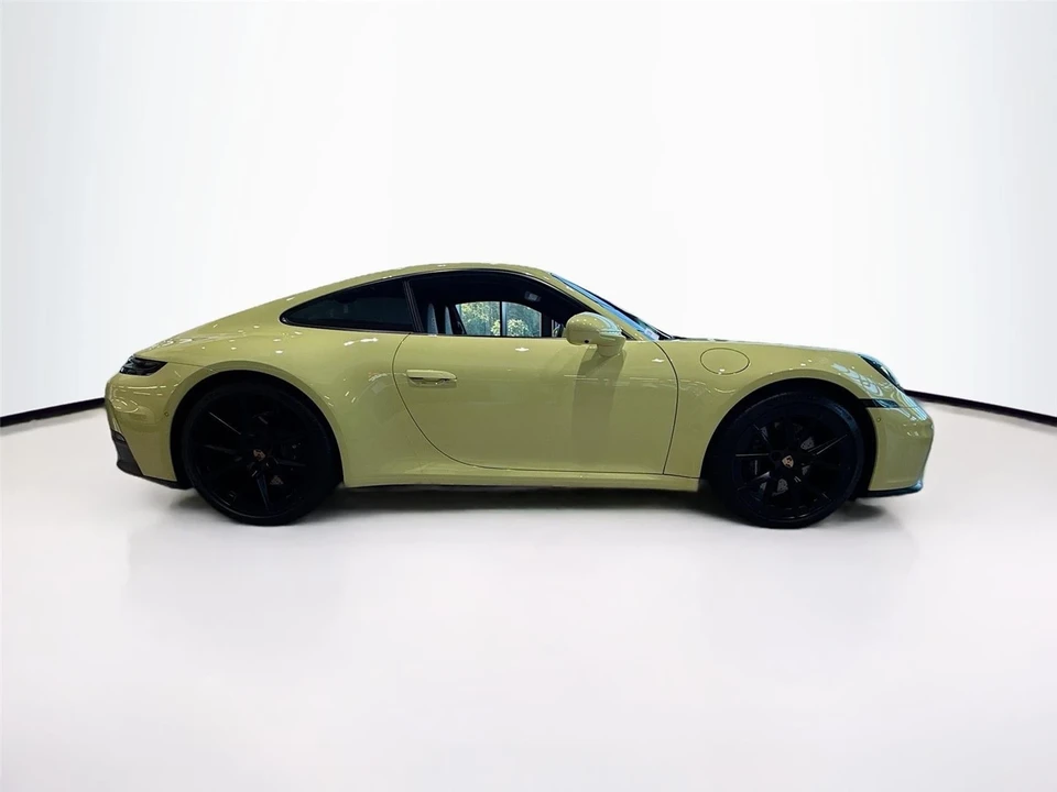 2025 Porsche 992 Carrera - Image 8 of 21