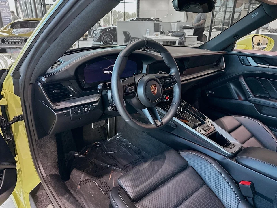 2025 Porsche 992 Carrera - Image 9 of 21