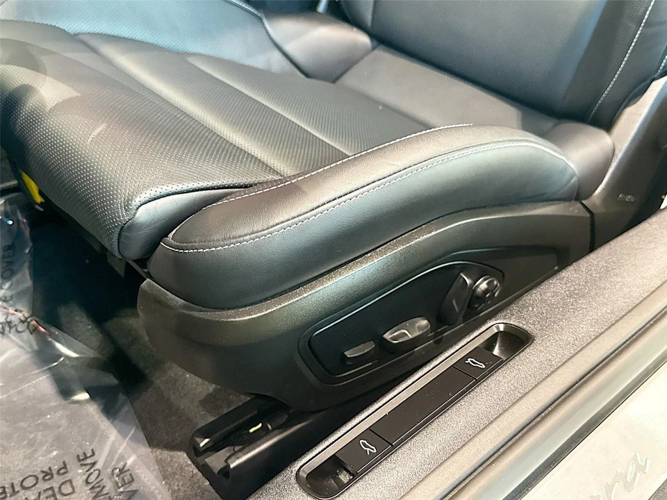 2025 Porsche 992 Carrera - Image 20 of 21